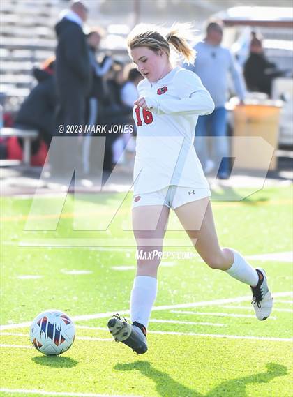 Thumbnail 3 in Lee Williams vs. Salpointe Catholic (AIA 6A Semifinal) photogallery.