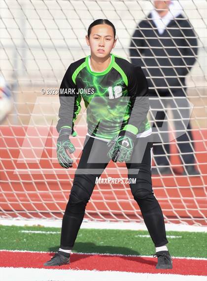Thumbnail 2 in Lee Williams vs. Salpointe Catholic (AIA 6A Semifinal) photogallery.