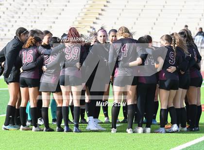 Thumbnail 3 in Lee Williams vs. Salpointe Catholic (AIA 6A Semifinal) photogallery.
