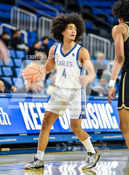 Thumbnail 3 in Notre Dame (SO) vs. Santa Margarita photogallery.