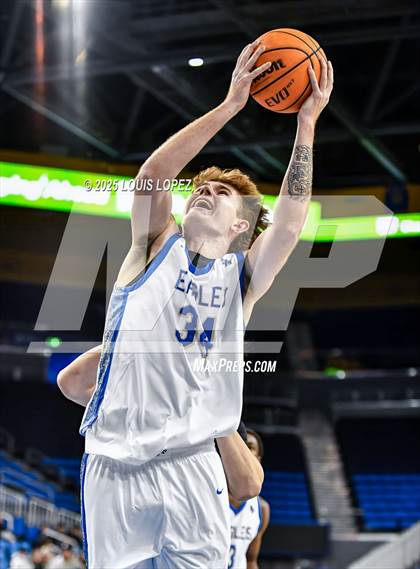 Thumbnail 1 in Notre Dame (SO) vs. Santa Margarita photogallery.