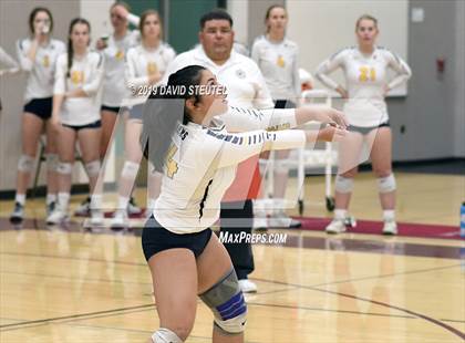 Thumbnail 1 in Oak Ridge vs. St. Francis (CIF SJS D1 Final) photogallery.