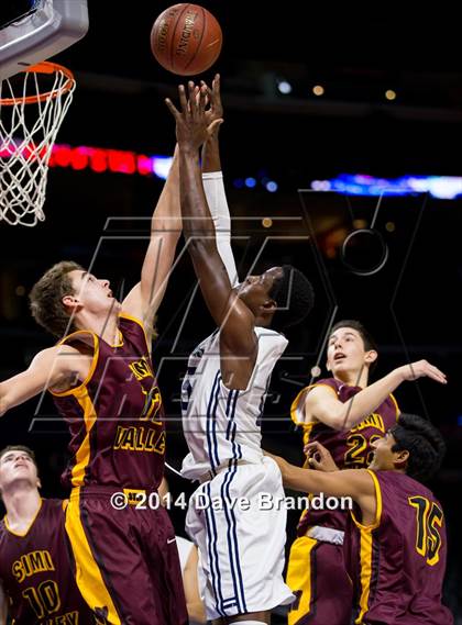Thumbnail 3 in Simi Valley vs. San Gabriel Academy photogallery.