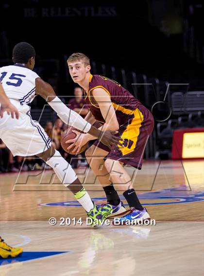 Thumbnail 2 in Simi Valley vs. San Gabriel Academy photogallery.