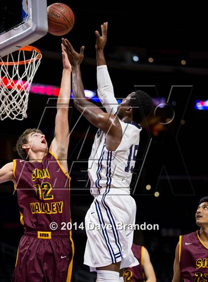 Thumbnail 3 in Simi Valley vs. San Gabriel Academy photogallery.