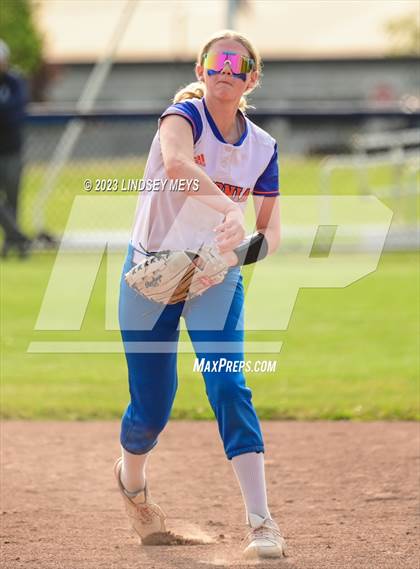 Thumbnail 2 in Livonia @ Batavia (NYSPHSAA Section V Class B1 Quarterfinal) photogallery.