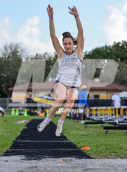 Thumbnail 2 in Clyde Harris Invitational photogallery.