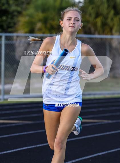 Thumbnail 2 in Clyde Harris Invitational photogallery.