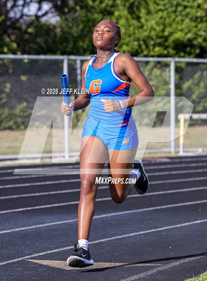 Thumbnail 2 in Clyde Harris Invitational photogallery.