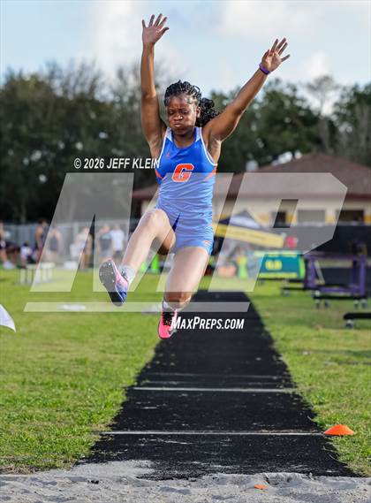 Thumbnail 3 in Clyde Harris Invitational photogallery.
