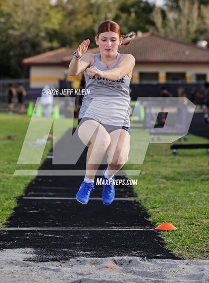 Thumbnail 1 in Clyde Harris Invitational photogallery.