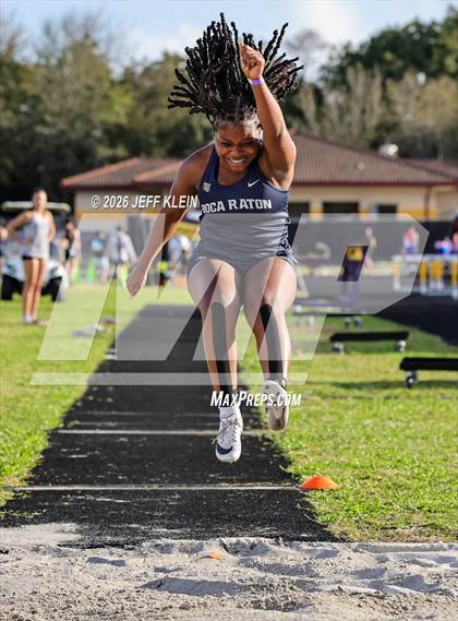 Thumbnail 2 in Clyde Harris Invitational photogallery.