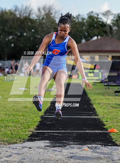 Thumbnail 1 in Clyde Harris Invitational photogallery.
