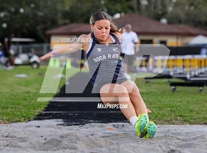 Thumbnail 3 in Clyde Harris Invitational photogallery.