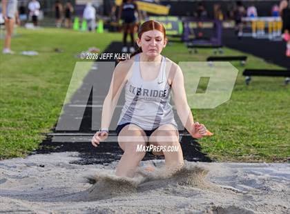 Thumbnail 3 in Clyde Harris Invitational photogallery.