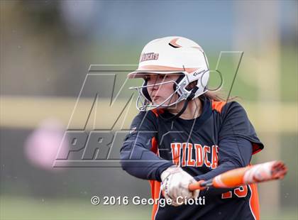 Thumbnail 1 in Westosha Central Vs Libertyville photogallery.