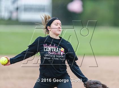 Thumbnail 1 in Westosha Central Vs Libertyville photogallery.