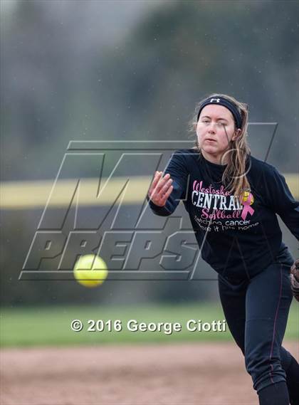 Thumbnail 1 in Westosha Central Vs Libertyville photogallery.