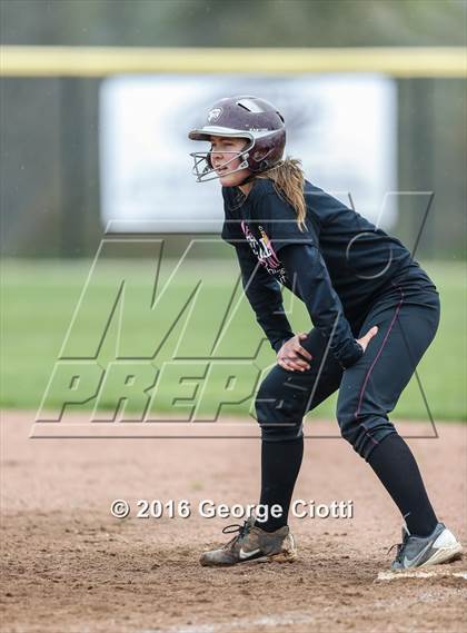 Thumbnail 1 in Westosha Central Vs Libertyville photogallery.