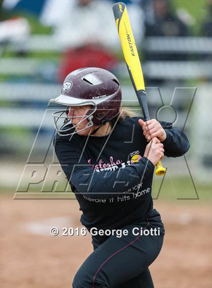 Thumbnail 3 in Westosha Central Vs Libertyville photogallery.