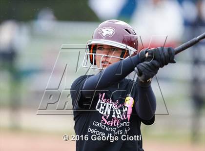 Thumbnail 1 in Westosha Central Vs Libertyville photogallery.