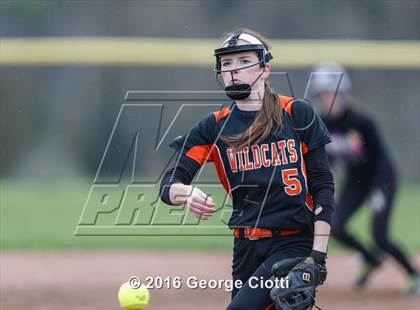 Thumbnail 1 in Westosha Central Vs Libertyville photogallery.