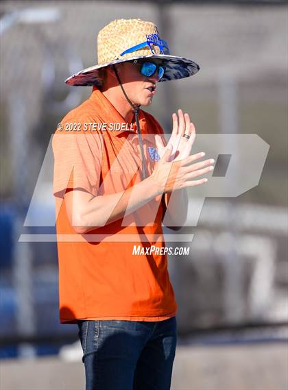 Thumbnail 3 in Fallbrook @ Clairemont photogallery.
