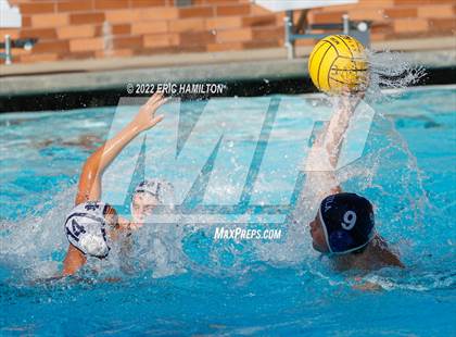 Thumbnail 1 in Notre Dame (SO) @ Loyola photogallery.