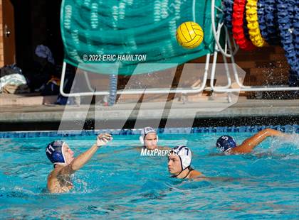 Thumbnail 2 in Notre Dame (SO) @ Loyola photogallery.