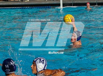 Thumbnail 1 in Notre Dame (SO) @ Loyola photogallery.