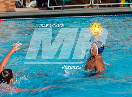 Thumbnail 1 in Notre Dame (SO) @ Loyola photogallery.