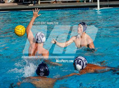 Thumbnail 2 in Notre Dame (SO) @ Loyola photogallery.