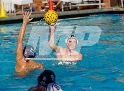 Thumbnail 1 in Notre Dame (SO) @ Loyola photogallery.