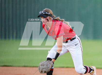 Thumbnail 1 in Ponca City @ Mustang photogallery.