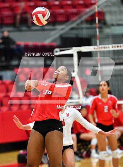 Thumbnail 3 in MacArthur @ Coppell photogallery.