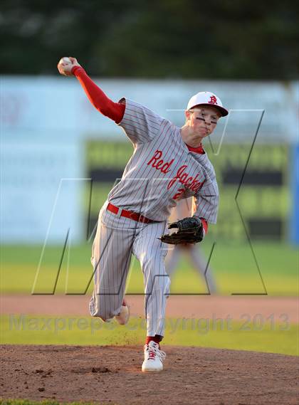 Thumbnail 3 in Geneseo vs. Red Jacket (NYSPHSAA Section 5 Class C Final) photogallery.