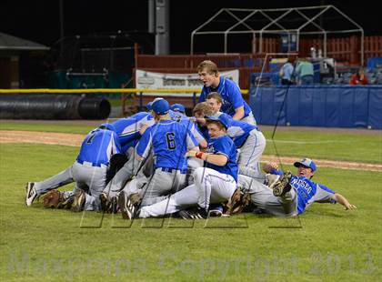 Thumbnail 3 in Geneseo vs. Red Jacket (NYSPHSAA Section 5 Class C Final) photogallery.