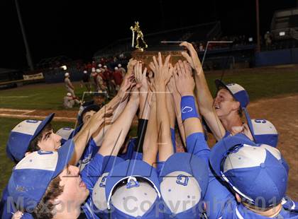 Thumbnail 3 in Geneseo vs. Red Jacket (NYSPHSAA Section 5 Class C Final) photogallery.
