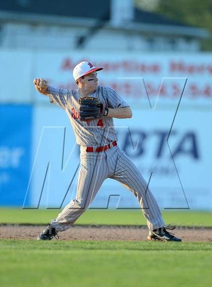 Thumbnail 2 in Geneseo vs. Red Jacket (NYSPHSAA Section 5 Class C Final) photogallery.