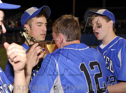 Thumbnail 1 in Geneseo vs. Red Jacket (NYSPHSAA Section 5 Class C Final) photogallery.