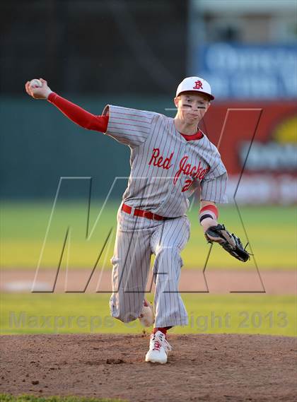 Thumbnail 1 in Geneseo vs. Red Jacket (NYSPHSAA Section 5 Class C Final) photogallery.
