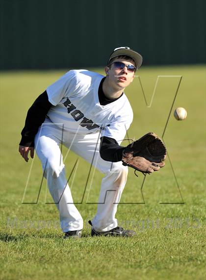 Thumbnail 3 in Aubrey vs Howe (Farmersville Invitational) photogallery.