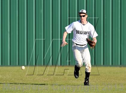 Thumbnail 2 in Aubrey vs Howe (Farmersville Invitational) photogallery.