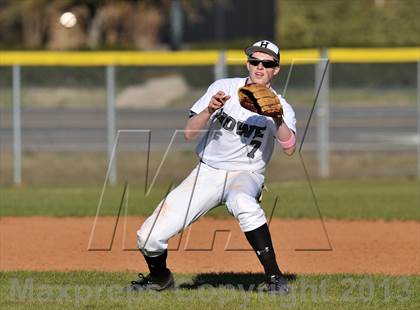 Thumbnail 2 in Aubrey vs Howe (Farmersville Invitational) photogallery.