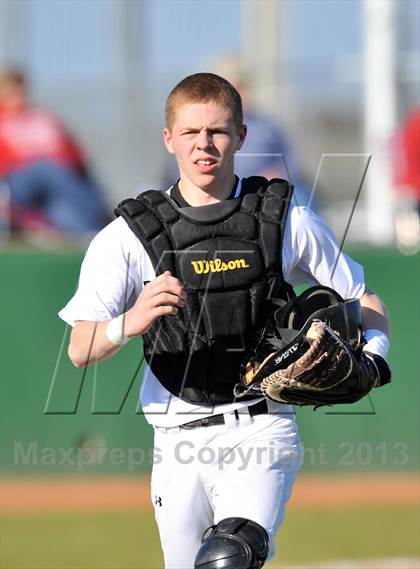 Thumbnail 2 in Aubrey vs Howe (Farmersville Invitational) photogallery.