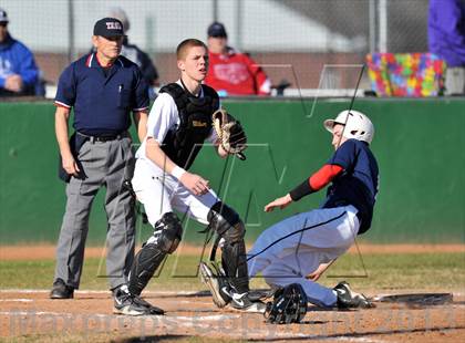 Thumbnail 3 in Aubrey vs Howe (Farmersville Invitational) photogallery.