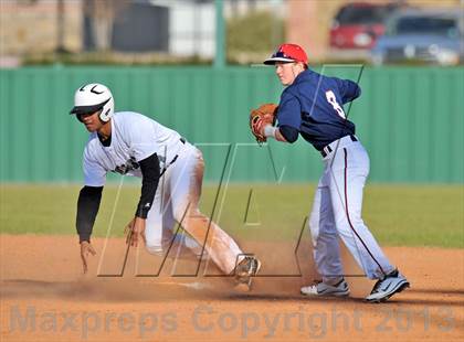 Thumbnail 3 in Aubrey vs Howe (Farmersville Invitational) photogallery.