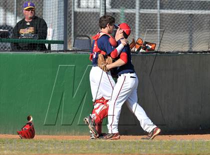 Thumbnail 1 in Aubrey vs Howe (Farmersville Invitational) photogallery.