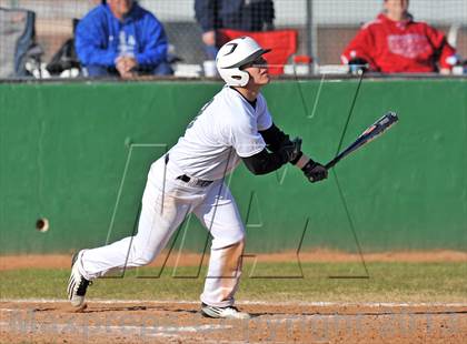 Thumbnail 3 in Aubrey vs Howe (Farmersville Invitational) photogallery.
