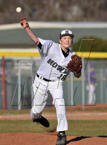 Thumbnail 2 in Aubrey vs Howe (Farmersville Invitational) photogallery.